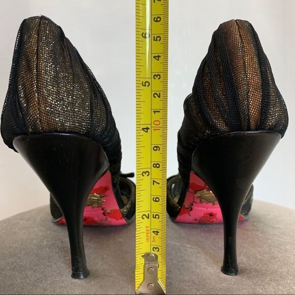 Betsey Johnson black gold Beverly heels size 8 - Picture 9 of 12